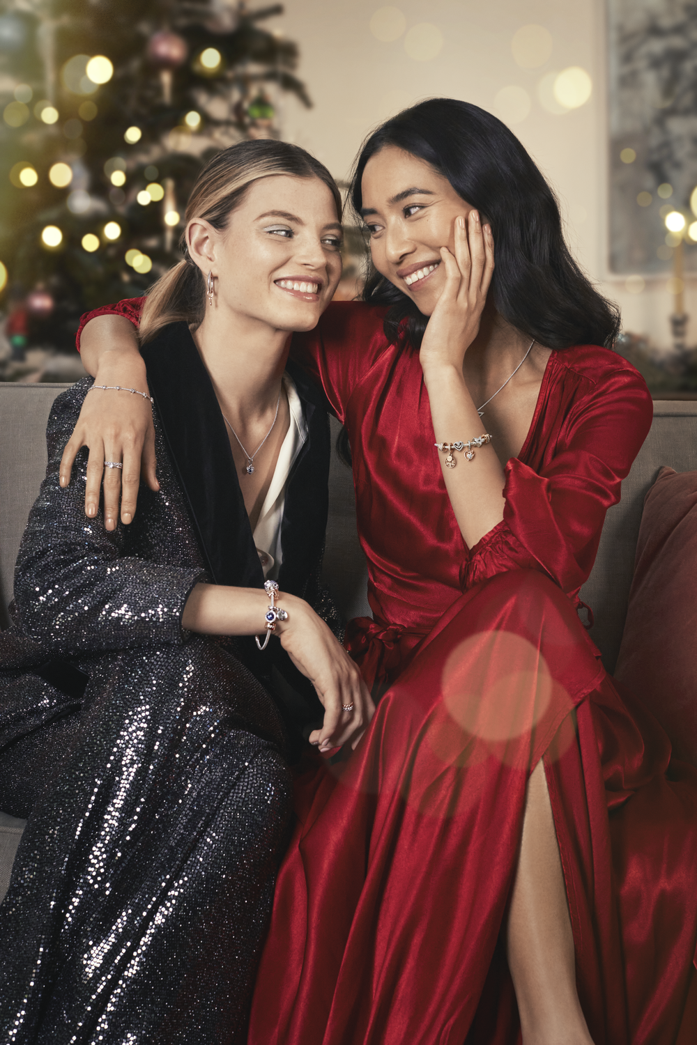Pandora’s new Moments collection celebrates togetherness this season